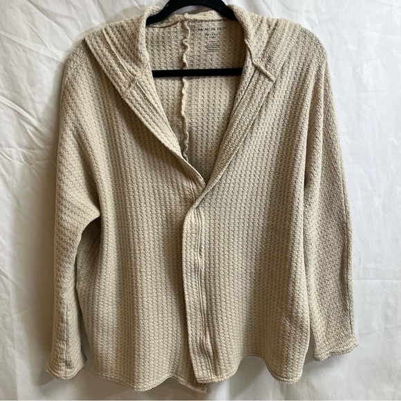 American Eagle Outfitters Sweaters - American Eagle soft and sexy women size S hooded beige long sleeve sweater